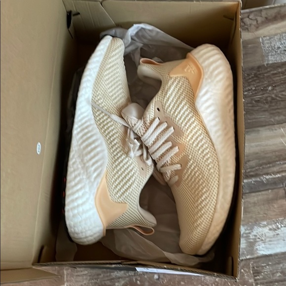 Adidas Alphaboost Sneakers Size 5.5 - Picture 9 of 9